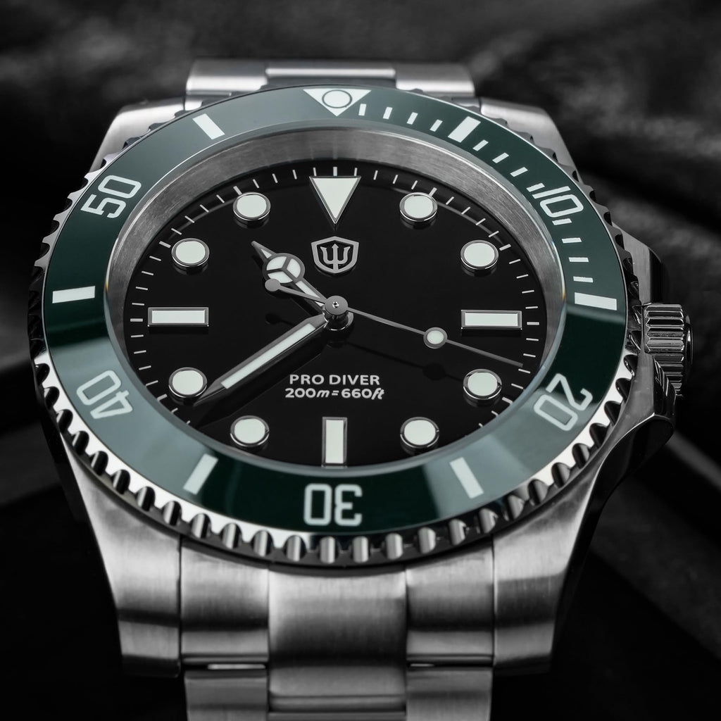 40mm Sapphire Crystal 200m Waterproof Quartz Diver Watch A22249