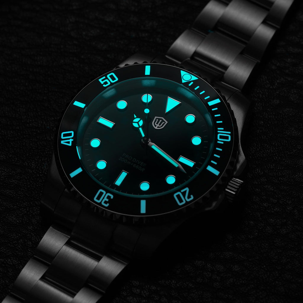 40mm Sapphire Crystal 200m Waterproof Quartz Diver Watch A22249